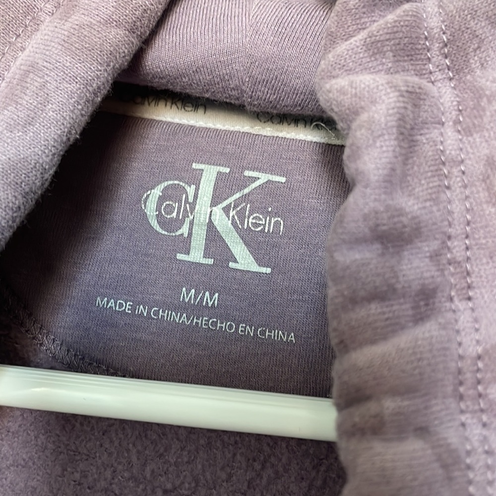Calvin Klein pullover - Picture 3 of 4